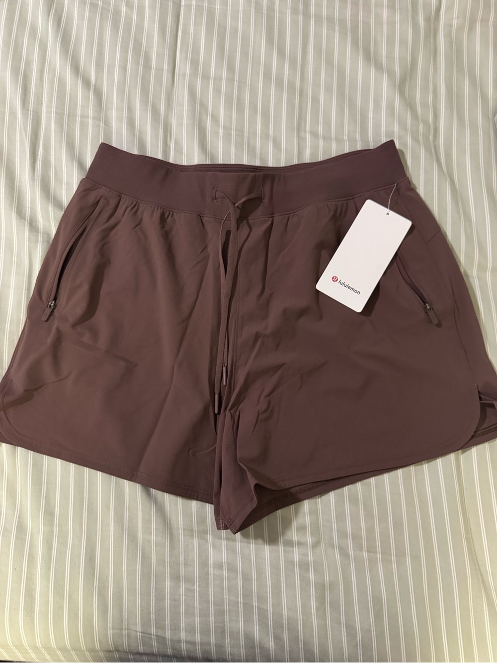 lululemon athletica license to train shorts